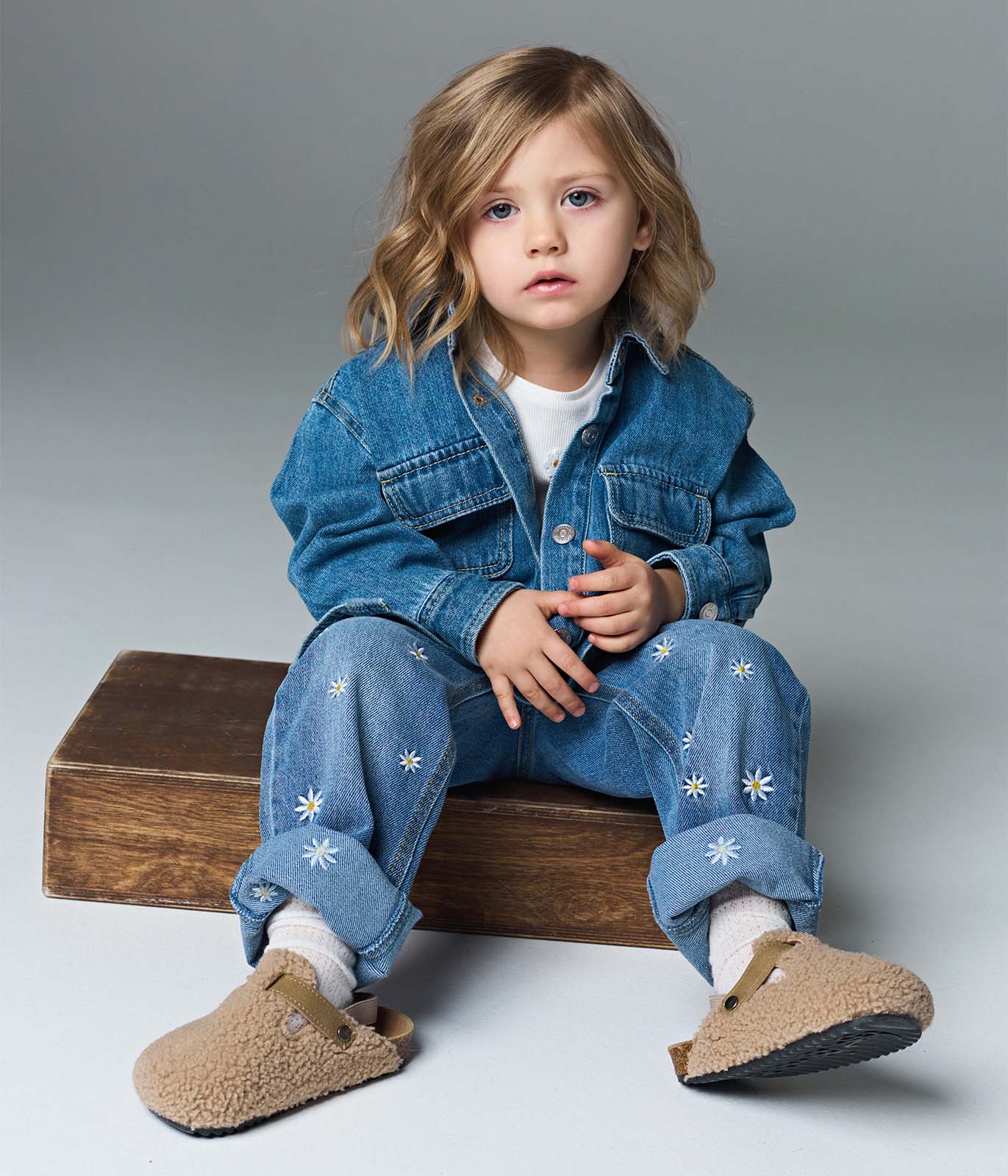 GIRLS Jeans/ Брюки детские/SS24TKG091