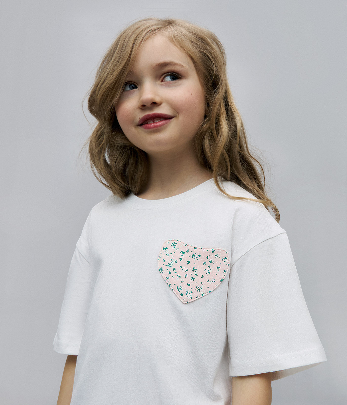 GIRLS Heart pocket tee SS/ Футболка детская к.р./SS24TKG035