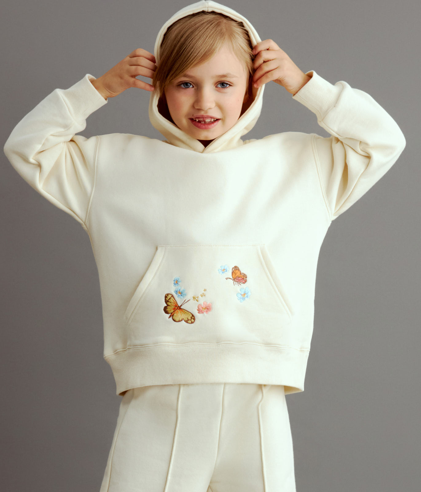 GIRLS Sweat hoody/ Джемпер детский/SS24TKG040